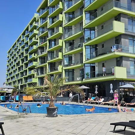 アパート Fabulous Beach & Spa Premium 20m De Plaja ナボダリ
