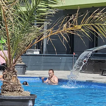 Fabulous Beach & Spa Premium 20m De Plaja アパート *