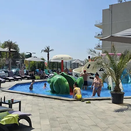 Fabulous Beach & Spa Premium 20m De Plaja شقة Năvodari